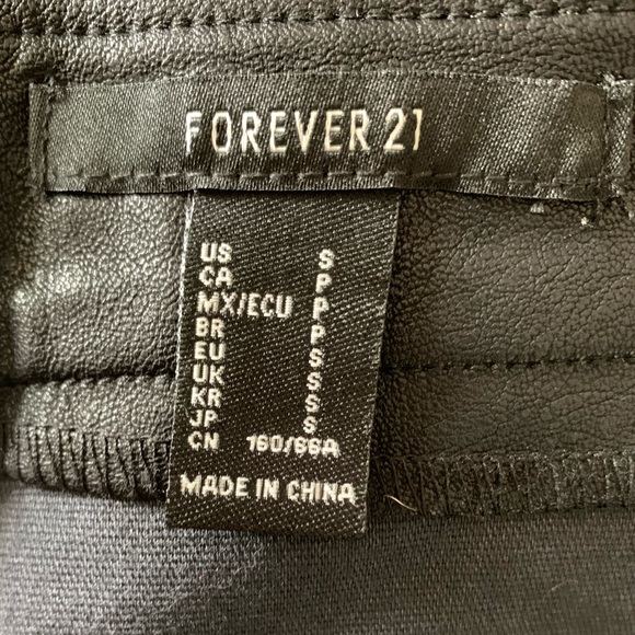 Black Pleather Mini Skirt with Front Zipper from Forever 21 NWOT - Picture 5 of 8